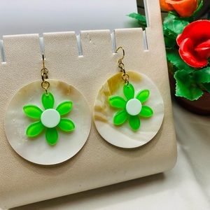 Beautiful Sea shells white round earrings and green flowers 🌸 | fashion earring